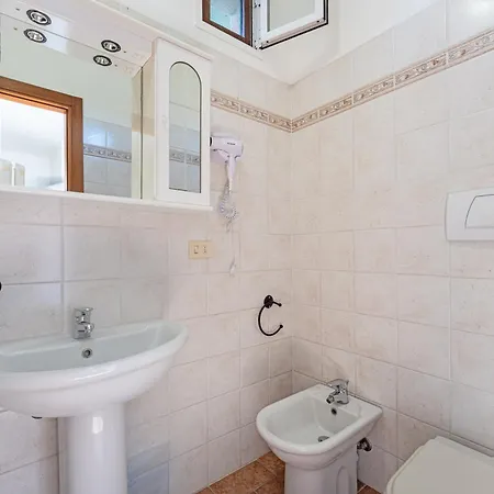 Le Prade - Goelba بورتوفيرّايو