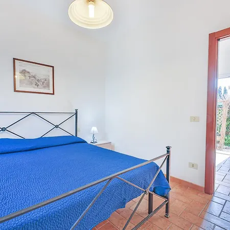 Le Prade - Goelba شقة *