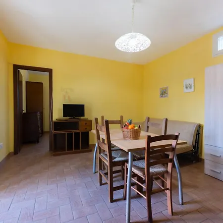 Le Prade - Goelba شقة بورتوفيرّايو