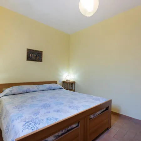 Le Prade - Goelba شقة *