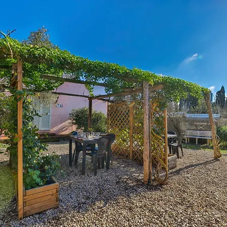 Le Prade - Goelba Appartement