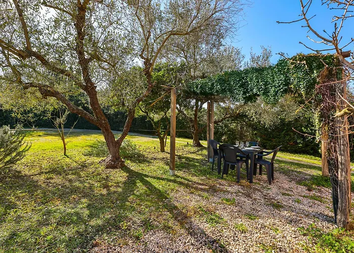 Le Prade - Goelba Appartement *